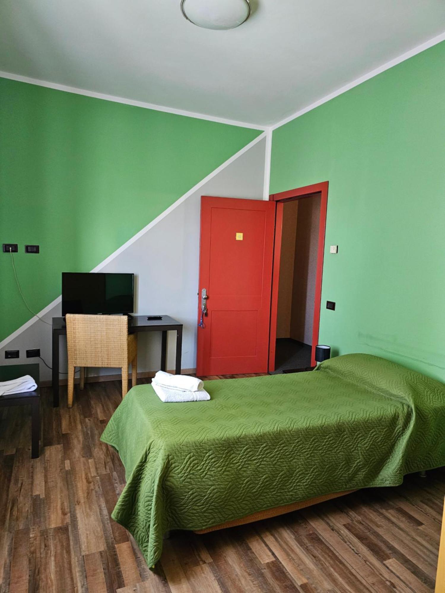 Hotel Arcadia None Buitenkant foto